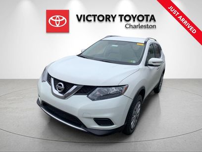 Used 2016 Nissan Rogue S w/ Appearance Package