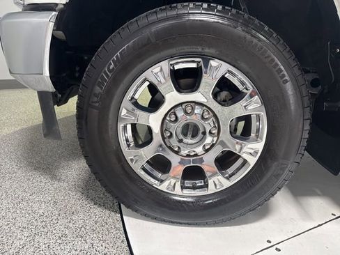 Used 2020 Ford F250 Lariat w/ Lariat Ultimate Package image 9