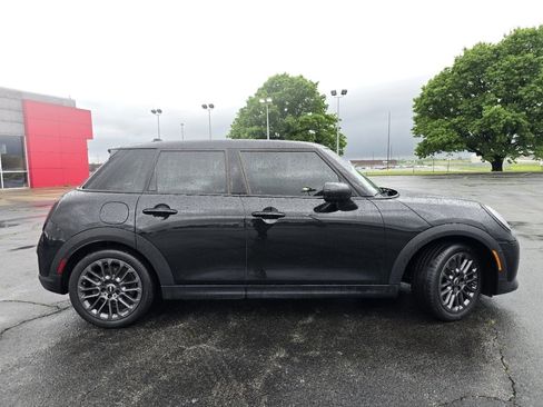 Used 2026 MINI Cooper 4-Door Hardtop FWD image 16