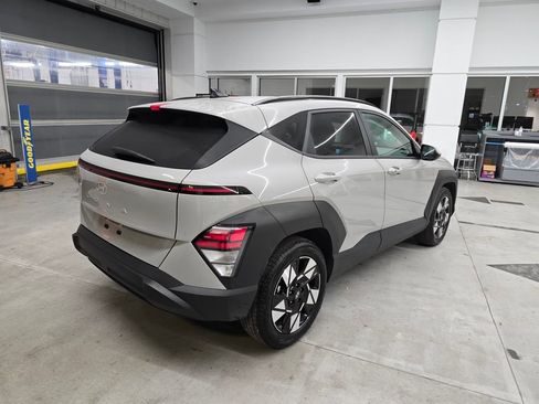 Used 2024 Hyundai Kona SEL FWD image 6