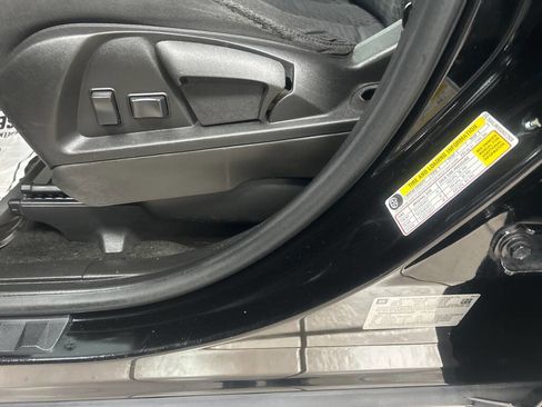 Used 2013 GMC Terrain SLE image 9