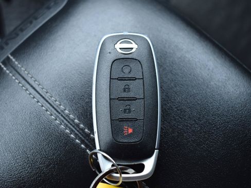 Used 2024 Nissan Pathfinder SV FWD image 44