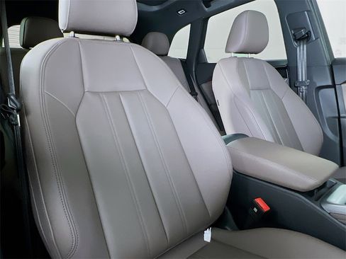 New 2025 Audi Q5 Premium Plus image 26