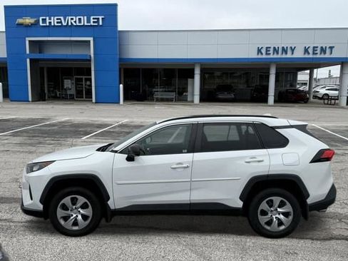 Used 2021 Toyota RAV4 LE w/ Carpet Mat Package (TMS) FWD image 22