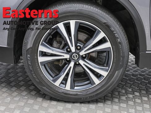 Used 2020 Nissan Rogue SV w/ Premium Package AWD/4WD image 35