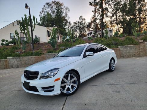 Used 2013 Mercedes-Benz C 250 Coupe image 29