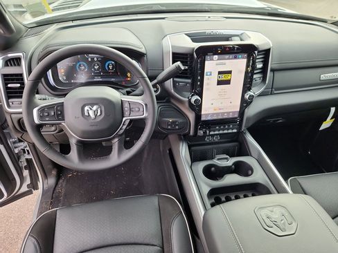 New 2026 RAM 2500 Laramie w/ Sport Appearance Package image 9