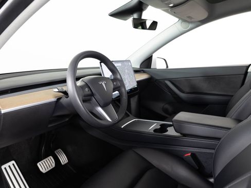 Used 2021 Tesla Model Y Performance AWD/4WD image 14