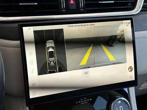 Used 2023 Jaguar F-PACE S AWD/4WD image 19