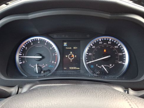 Used 2019 Toyota Highlander SE AWD/4WD image 23