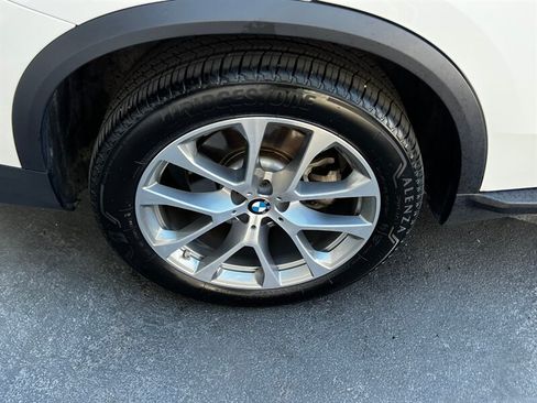 Used 2026 BMW X5 xDrive40i w/ Climate Comfort Package AWD/4WD image 12