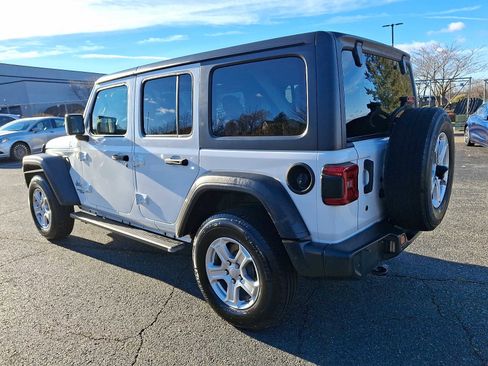 Used 2018 Jeep Wrangler Unlimited Sport S image 6