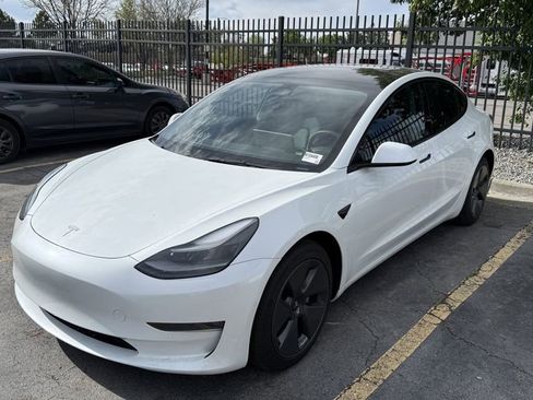 Used 2022 Tesla Model 3 Long Range AWD/4WD image 2