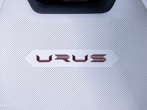 Used 2024 Lamborghini Urus S AWD/4WD image 32