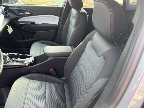 New 2026 Chevrolet Trax LT w/ Driver Confidence Package image 2