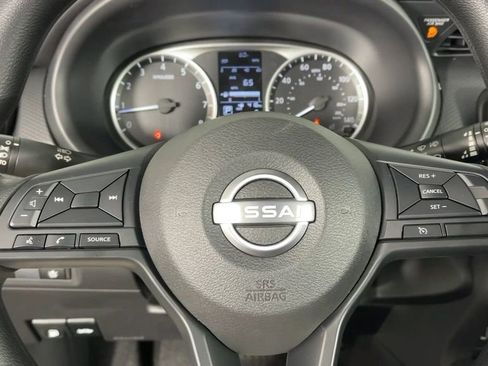 New 2025 Nissan Kicks Play S image 21