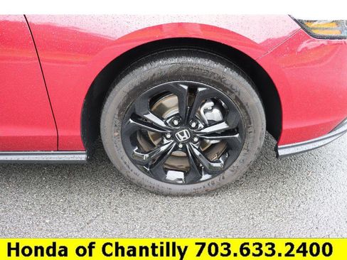 Used 2025 Honda Accord SE image 32