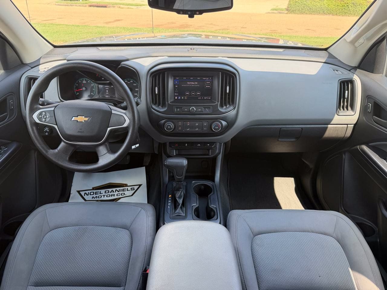 Used 2020 Chevrolet Colorado W/T w/ WT Convenience Package RWD image 17