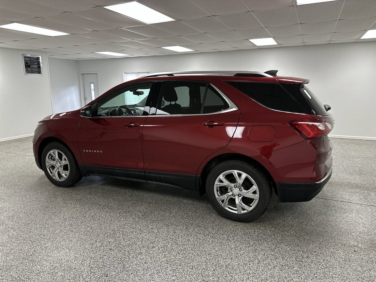 Used 2019 Chevrolet Equinox LT w/ LT True North Edition AWD/4WD image 6