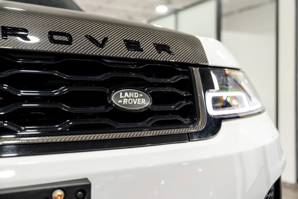 Used 2022 Land Rover Range Rover Sport SVR AWD/4WD image 18