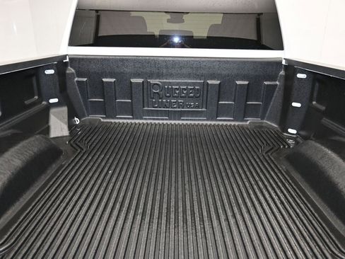 Certified 2025 Chevrolet Silverado 2500 LT w/ Convenience Package image 26