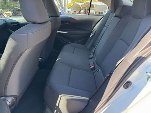 Used 2025 Toyota Corolla LE image 23