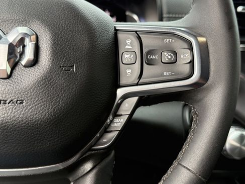 Used 2025 RAM 1500 Laramie w/ Night Edition image 18