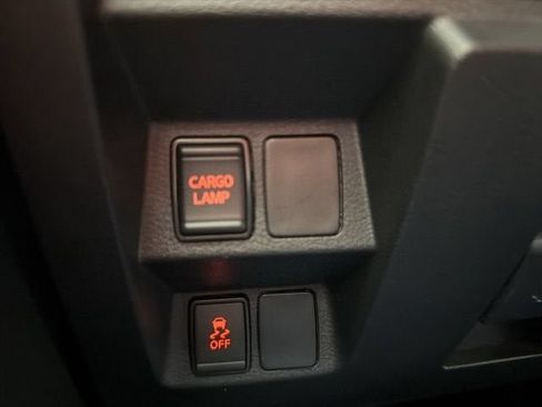 Used 2026 Nissan Frontier SV w/ Tow Package RWD image 39