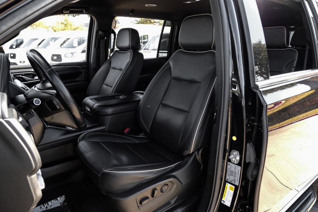 Used 2022 GMC Yukon XL SLT AWD/4WD image 35