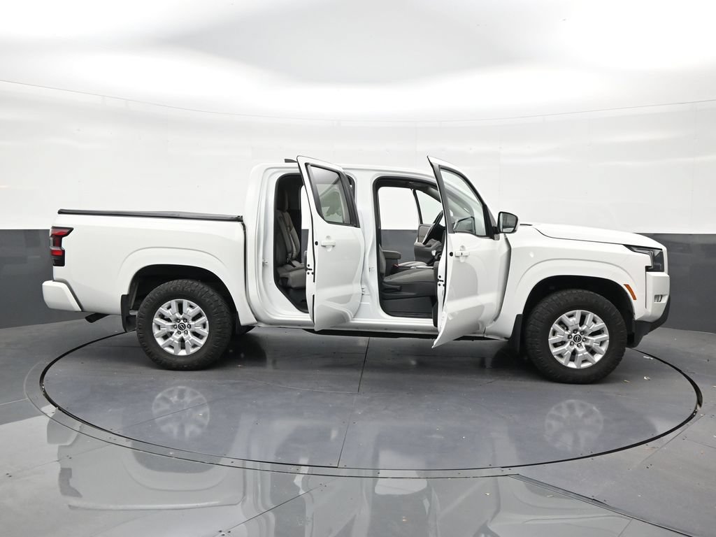 Used 2022 Nissan Frontier SV AWD/4WD image 28