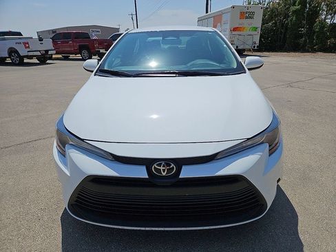 Used 2024 Toyota Corolla LE FWD image 12