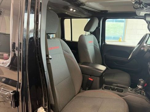 Used 2024 Jeep Wrangler Unlimited Rubicon image 38