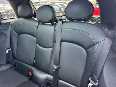 Used 2016 MINI Cooper S image 9