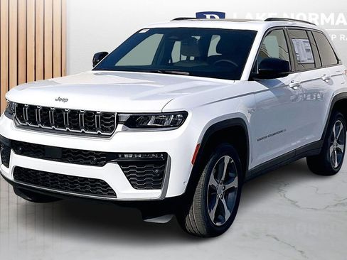 New 2026 Jeep Grand Cherokee Limited w/ Luxury Tech Group II AWD/4WD image 4