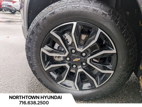 Used 2023 Chevrolet TrailBlazer ACTIV w/ Convenience Package image 39