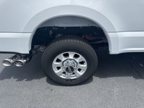 Used 2024 Ford F350 XLT image 11