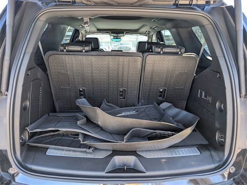 Used 2024 Chevrolet Tahoe High Country image 28