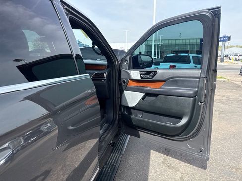 Certified 2024 Lincoln Navigator L Black Label AWD/4WD image 27