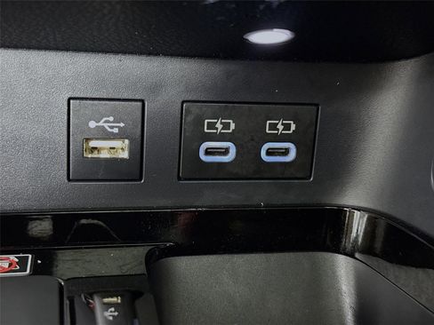 Used 2025 Toyota Camry XSE image 31