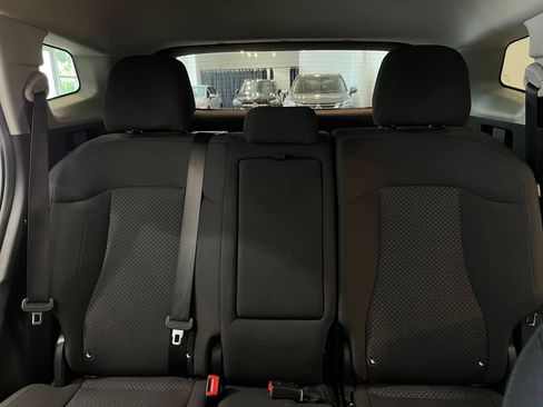 Used 2025 Kia Sportage LX FWD image 38