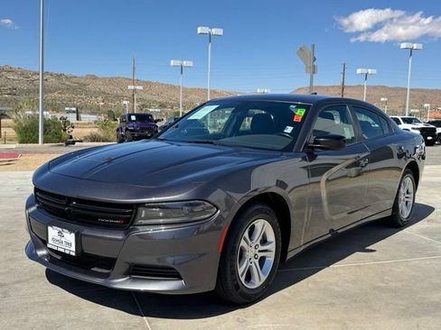 Used 2023 Dodge Charger SXT image 3