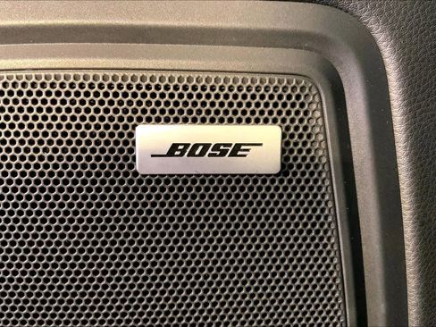 Used 2024 Porsche Macan image 38