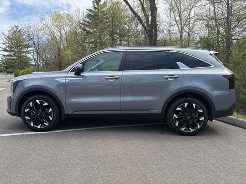 Used 2025 Kia Sorento EX AWD/4WD image 22