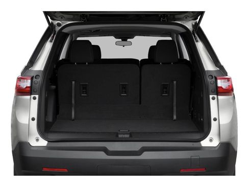 Used 2018 Chevrolet Traverse LS image 7