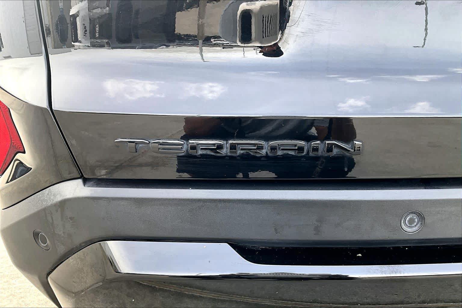 Used 2026 GMC Terrain Elevation w/ Black Edition FWD image 31