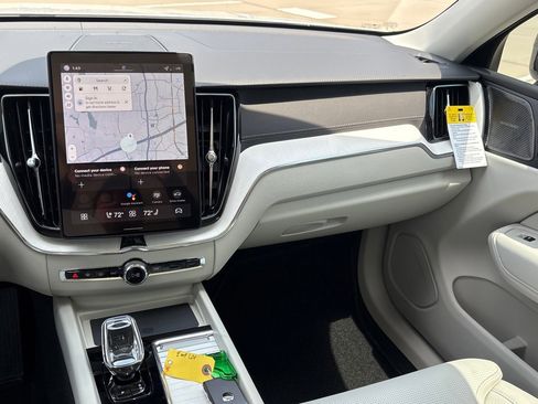 New 2026 Volvo XC60 B5 Ultra w/ Protection Package Premier image 13