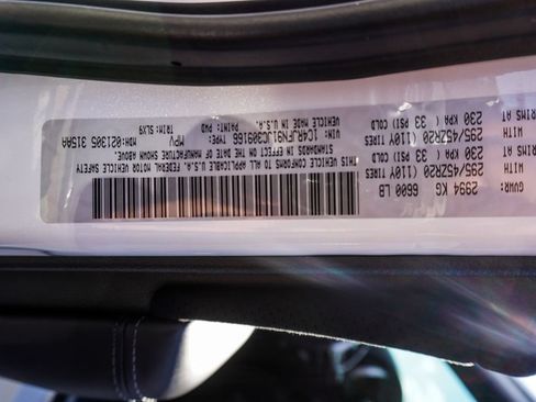 Used 2018 Jeep Grand Cherokee Trackhawk AWD/4WD image 39