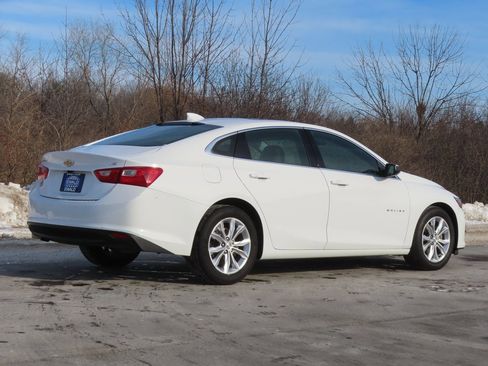 Used 2023 Chevrolet Malibu LT image 3