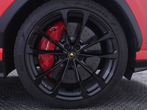 Used 2020 Lamborghini Urus AWD/4WD image 14