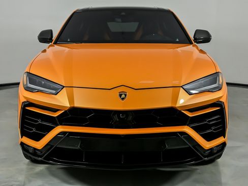 Used 2022 Lamborghini Urus image 5